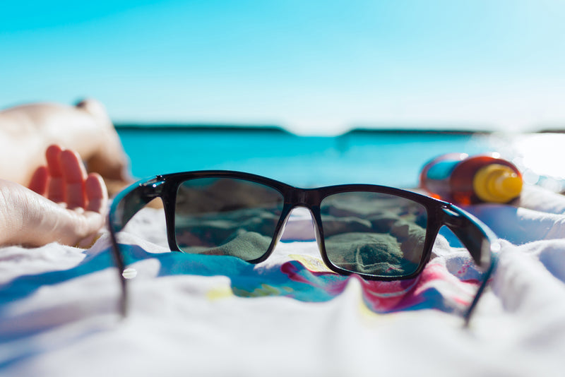 What is the Difference Between Polarized vs. Non-Polarized Sunglasses?